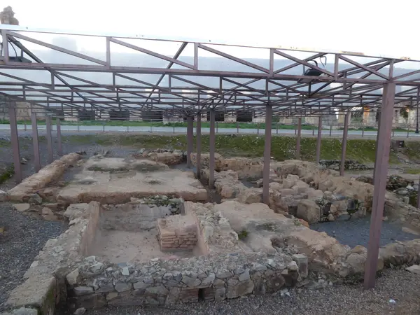 Termas de San Lázaro, Mérida — balneario