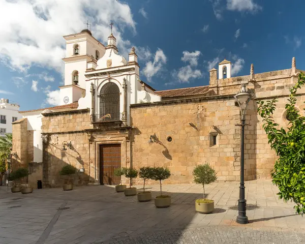 Concatedral de Santa María la Mayor, Mérida — ermita/iglesia