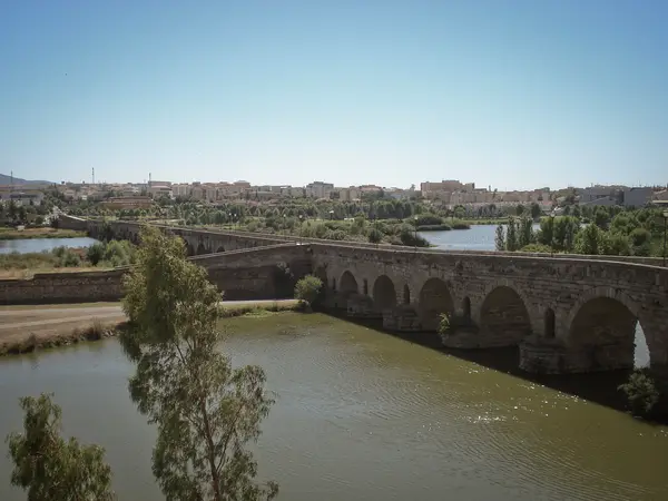 Puente romano de Mérida (sobre el Guadiana), Mérida — puente